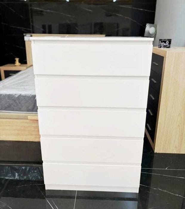 LIQUIDAÇÃO!! CÔMODA BRANCA + PORTES 107€