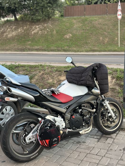 Продам SUZUKI GSR 600