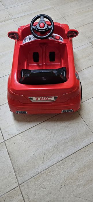 Carro elétrico (12v) Feber