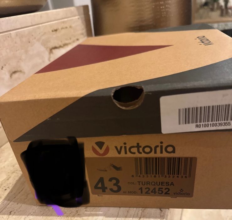 Sapatilhas Novas Victória