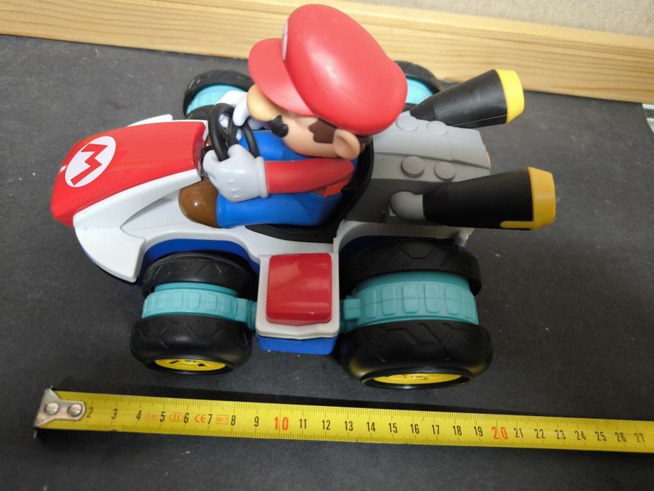 Carrinho do Mario Kart
Carrinho do personagem Mario, pronto para acele