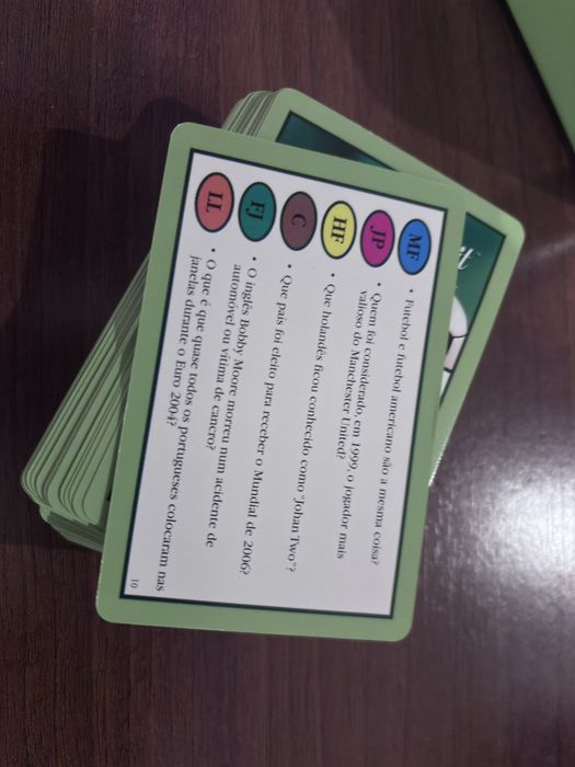 Trivial Pursuit Futebol Mundial – Edição Miniatura Completa com Caixa