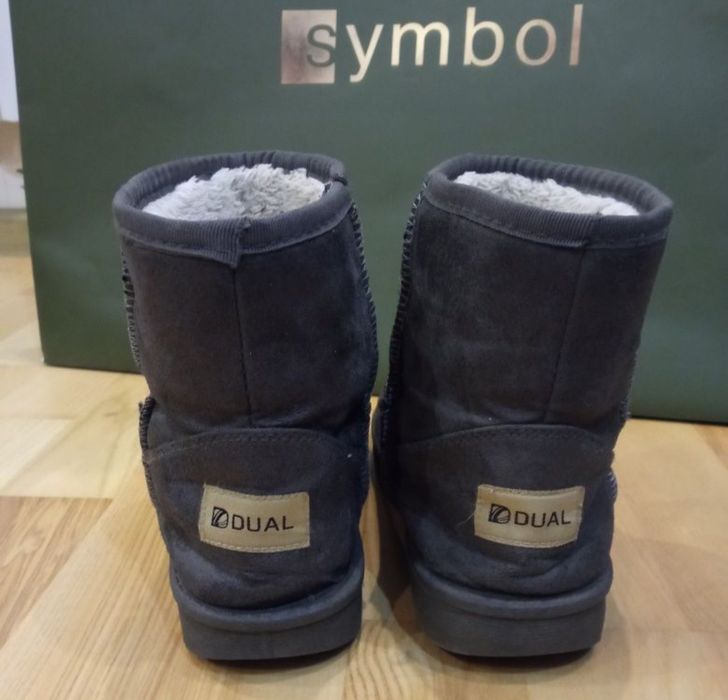 Продам теплые женские зимние кожаные сапоги дутики угги Dual UGG