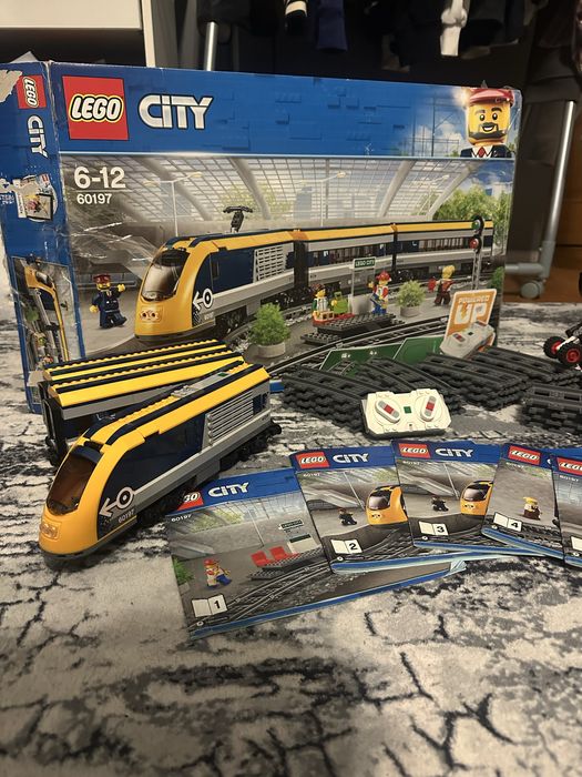 Lego city 60197 поізд