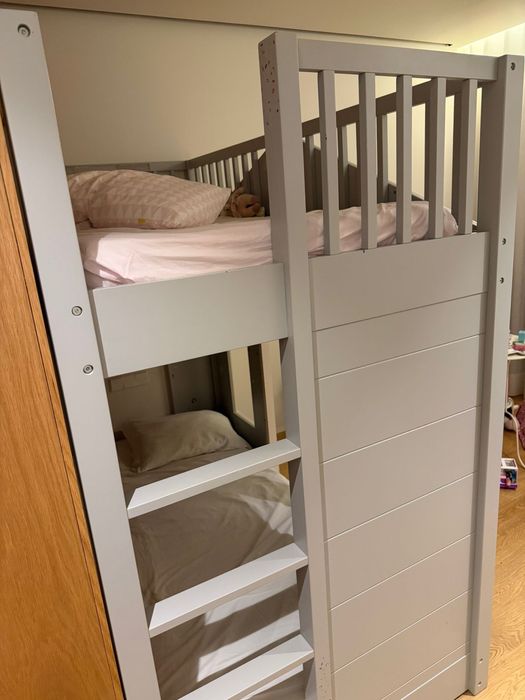 Cama em forma de casa