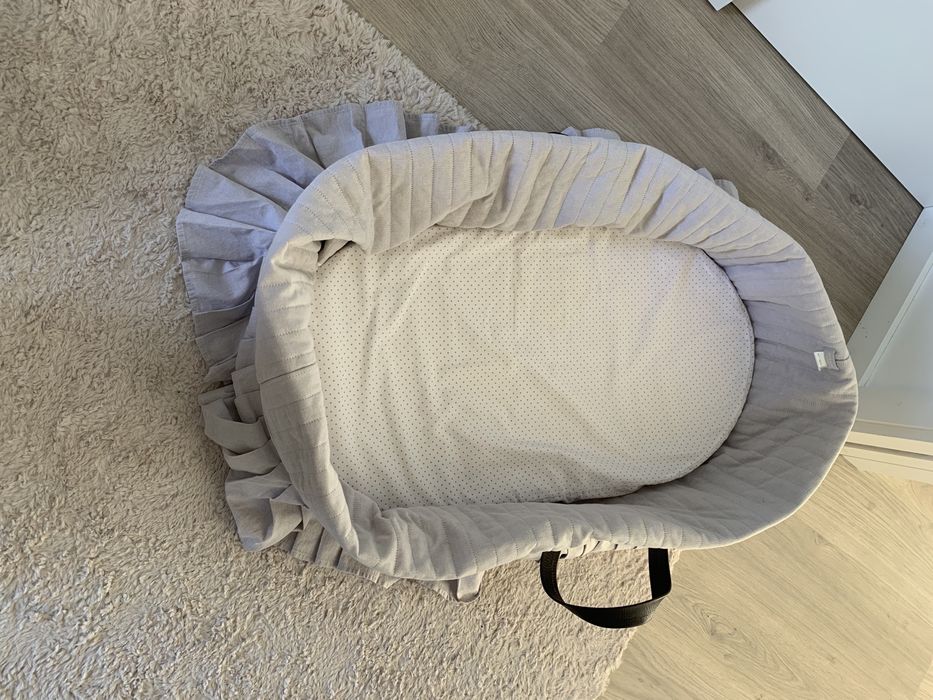 Alcofa de palha bonita para bebe