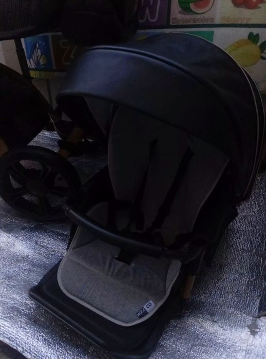 Продам дитячу коляску 2 блока Miobaby  повний комплект.