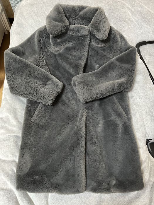 Мʼяка шуба від New Look