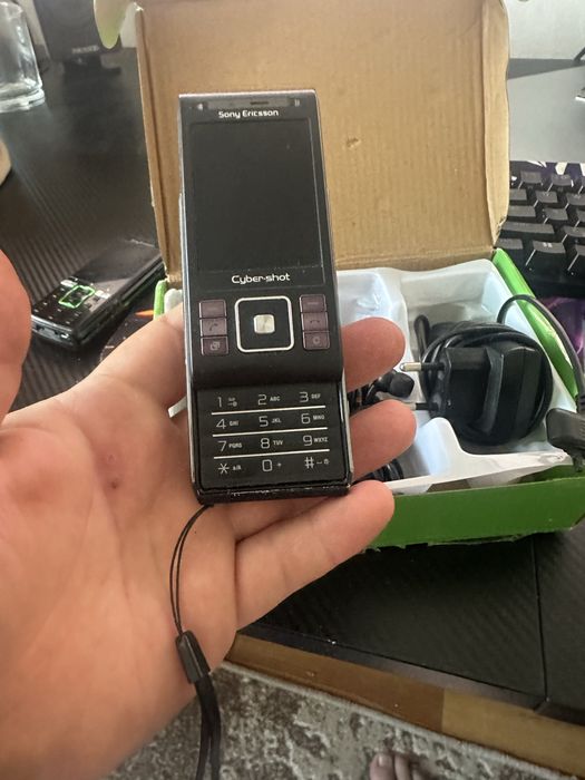 Sony Ericsson C905