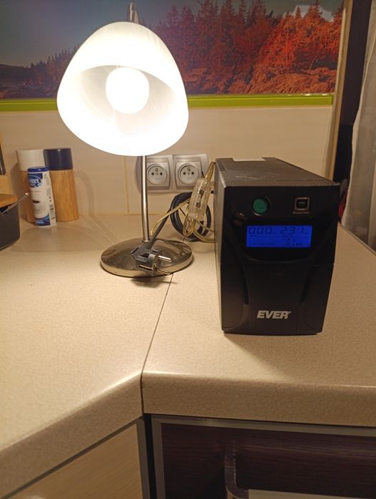 Zasilacz awaryjny ups EASYLINE 650 AVR USB do komputera kamer kotła co