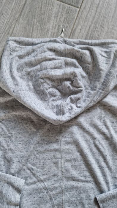 Oryginalna Szara bluza z kapturem Nike Ubrana kilka razy