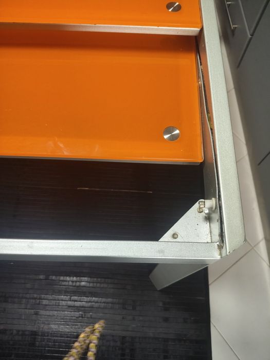 Mesa extensível em vidro temperado