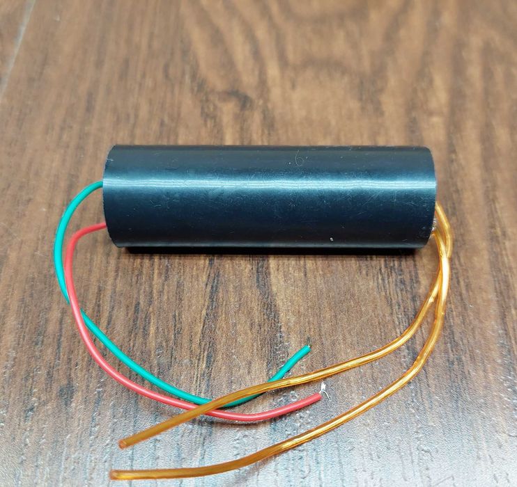 Мощный высоковольтный преобразователь напряжения импульсный на 800 кВ