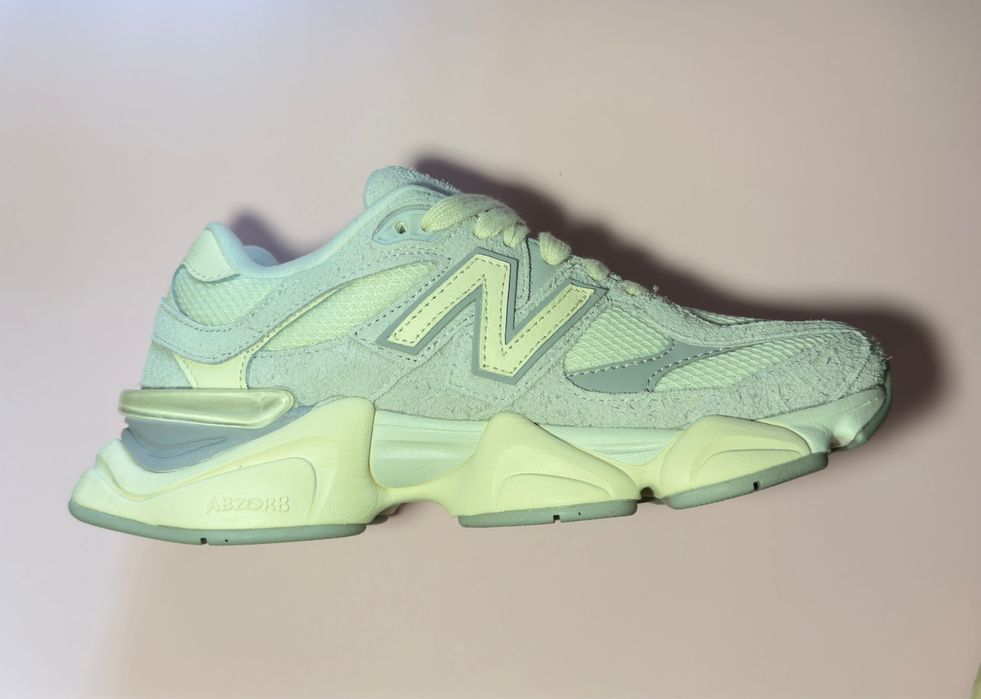 New Balance 9060
