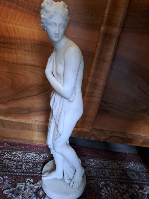 PILNE Wenus z alabastru