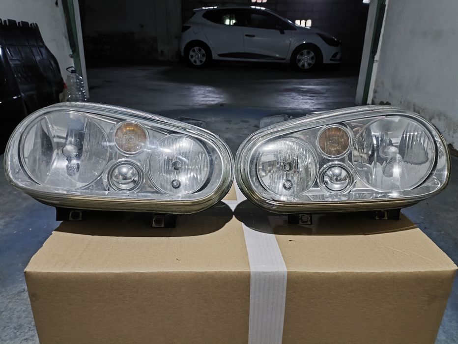 Faróis VW Golf 4