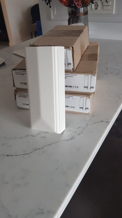 Комплект нижніх розеток для міжкомнатних дверей