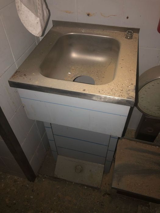 Lavatório em inox, novinho
