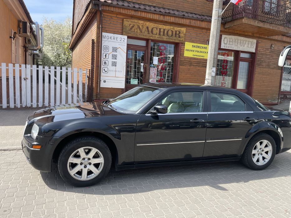 Chrysler 300 touring 3,6 benzyna