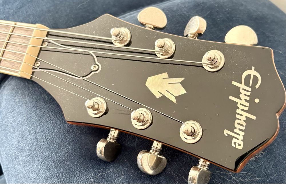 Epiphone 339 inspired by Gibson