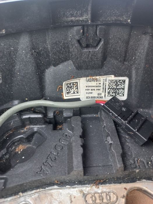 Kierownica trójramienna skórzana sline audi a4 b8 a5 8t q5 8r lift