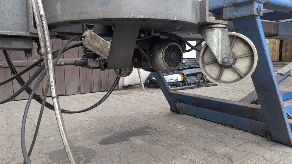 Rama blacharska koń carbench celette autorobot