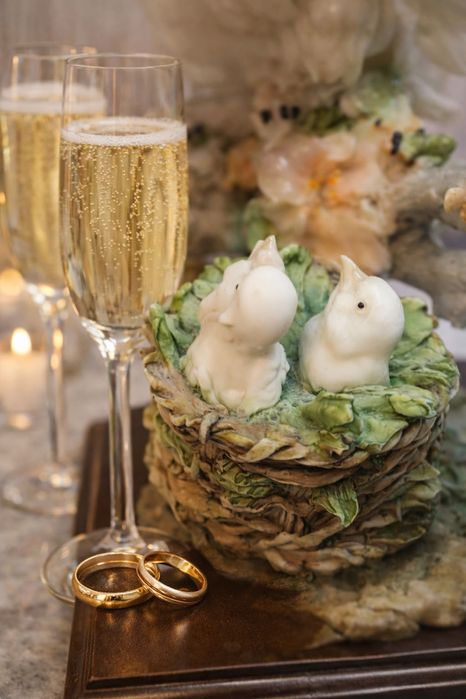 Фарфор Италия • Голубиная пара с птенцами • 30 см • Символ любви