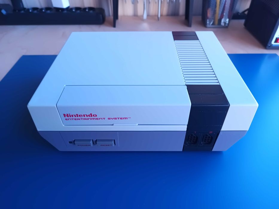 Konsola Nintendo Entertainment System NES + kontroler