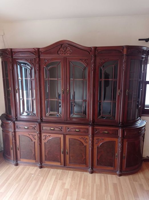 Armário de Sala Antigo