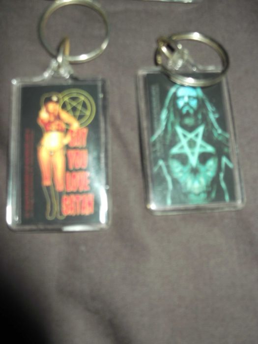 Porta-chaves de novos: KsE, Rob Zombie, Chimaira, Merch Oficial