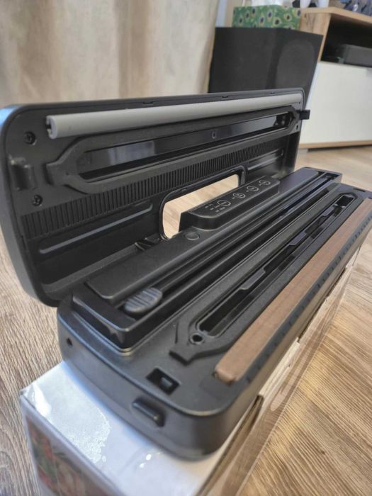 Zgrzewarka próżniowa Vacum Sealer,