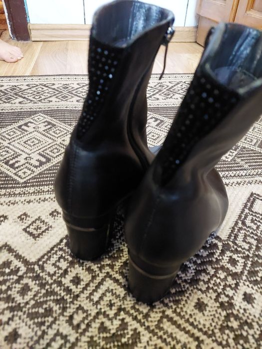 Сапоги на каблуку