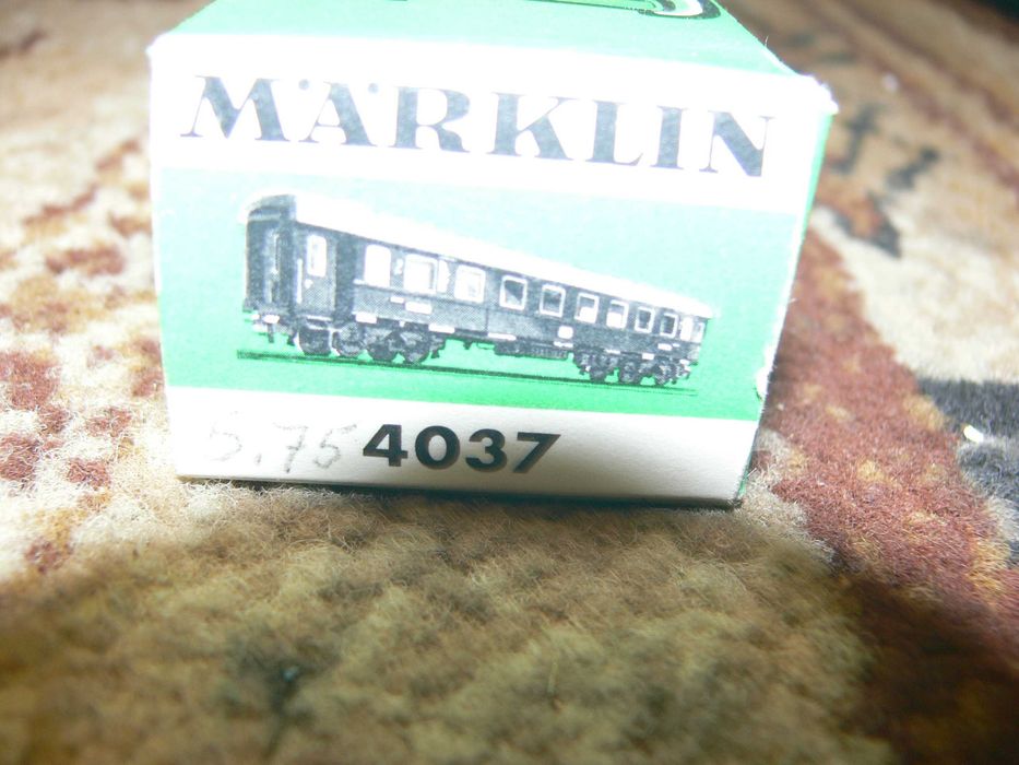 Wagon Märklin 4037 D-Zug-Wagen DB 2. klasy – z pudełkiem ok. 1959–1971 Ideał