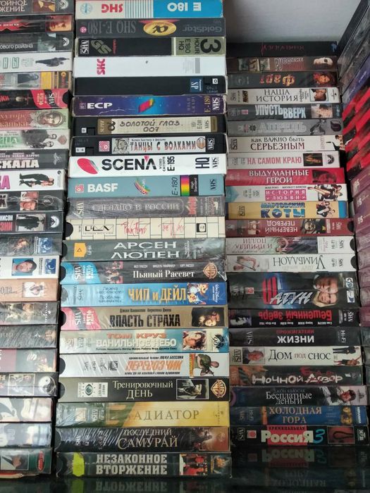 видеокассеты коллекция боевики комедии ужасы эротика советские фильмы