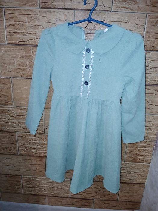 Плаття для дівчинки 140