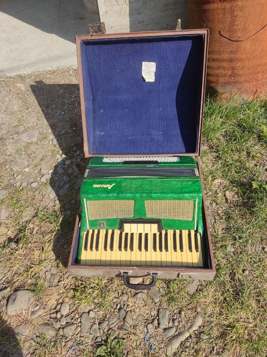 Акардеон/баян Атлас 1974 рік