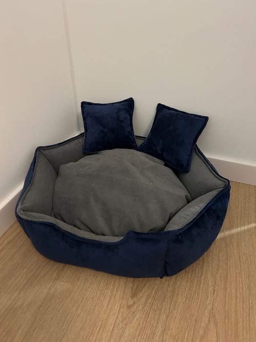 Dwustronne legowisko dla psa lub kota 57×50 – miękkie, wygodne