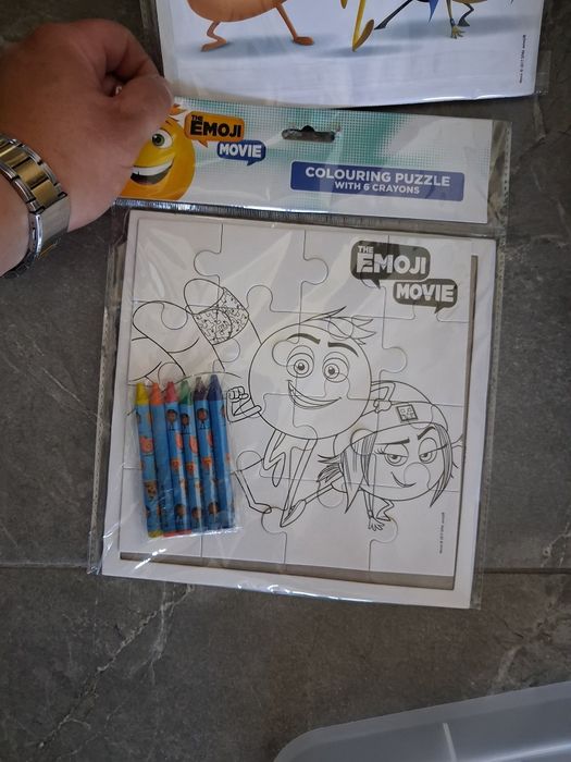Puzzle kolorowanki do kolorowania zestaw dzień dziecka 61szt