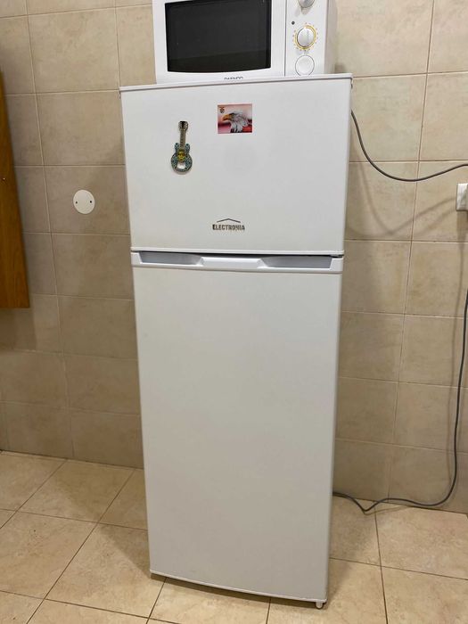 Microondas branco sem prato