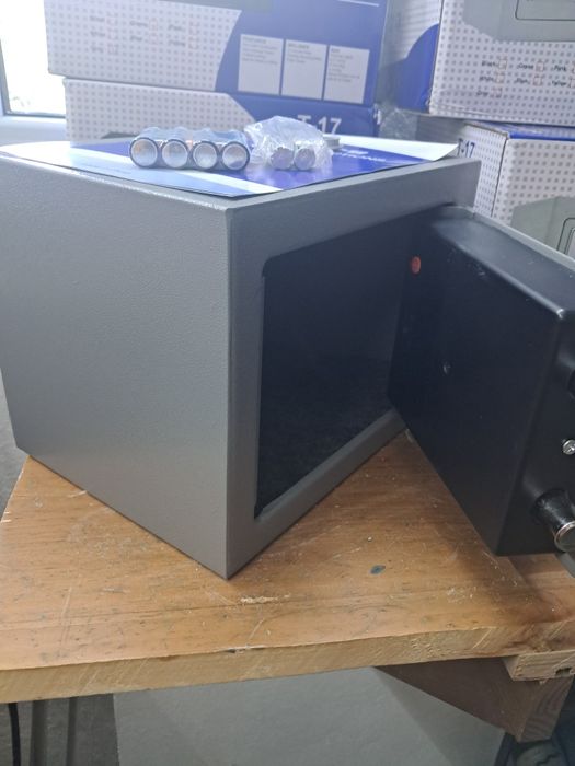 Cofre Eletrónico Digital Novo (Modelo T-17) – Cor Cinza