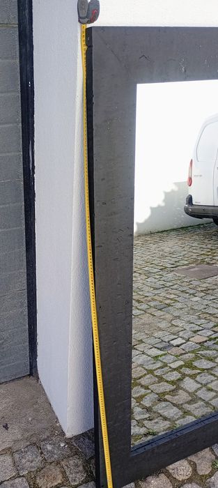 Espelho decorativo de grande dimensão