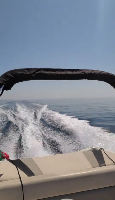 STINGRAY 606 ZPX – Lancha americana (V6 Vortec 205cv) em bom estado !