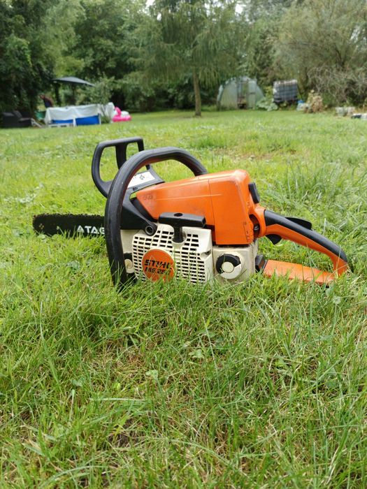 Pilarka Stihl 250