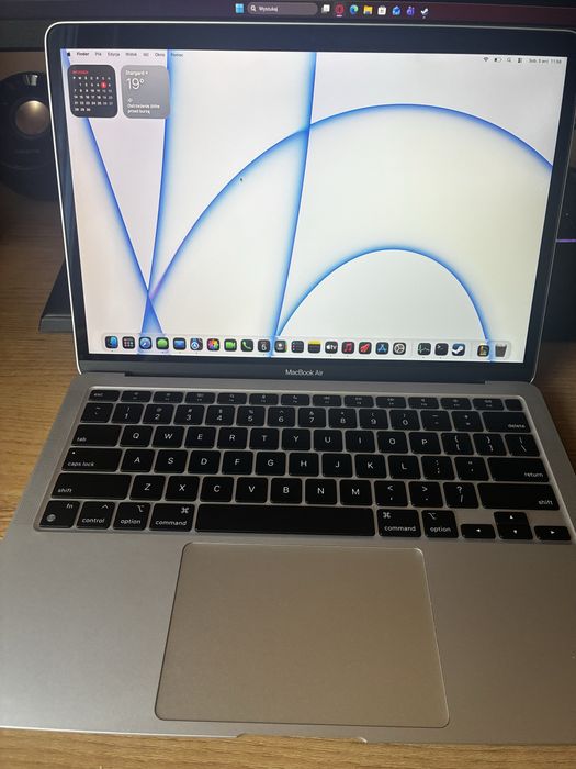 Macbook m1 128 gb 2020 na gwarancji