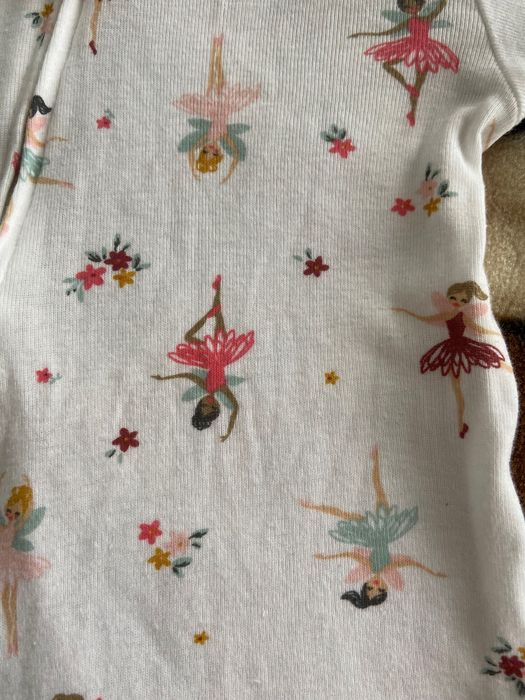 Чоловічок  від carter’s для дівчинки