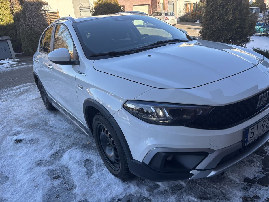 Okazja  FIAT TIPO CROSS  przebieg 16 tys.