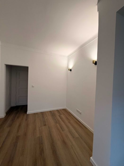 T1 remodelado com terraço Cova da Piedade