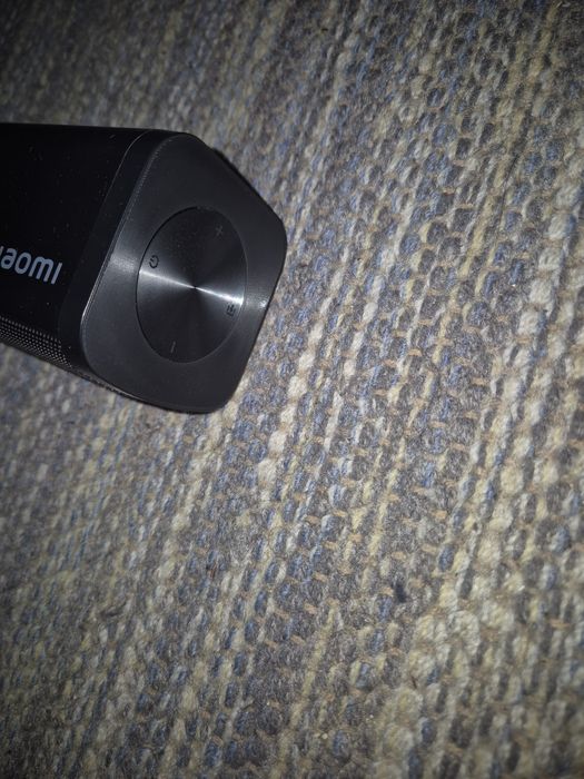 Vendo ou troco  coluna Xiaomi Soundbar bluetooh 
Xiaomi Soundbar 2.0ch Bluetooth 5.3 - Barra de Som







Xiaomi Soundbar 2.0ch Bluetooth 5.3
5da Mãe