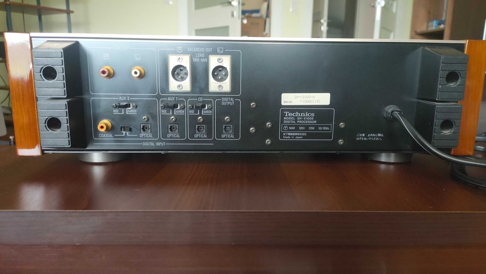 Technics SH-X1000 Cyfrowo-analogowy konverter.