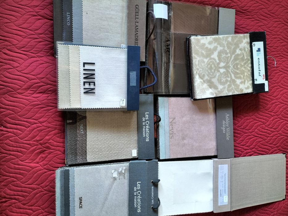 Lote de catálogos de amostras de tecidos de decoração